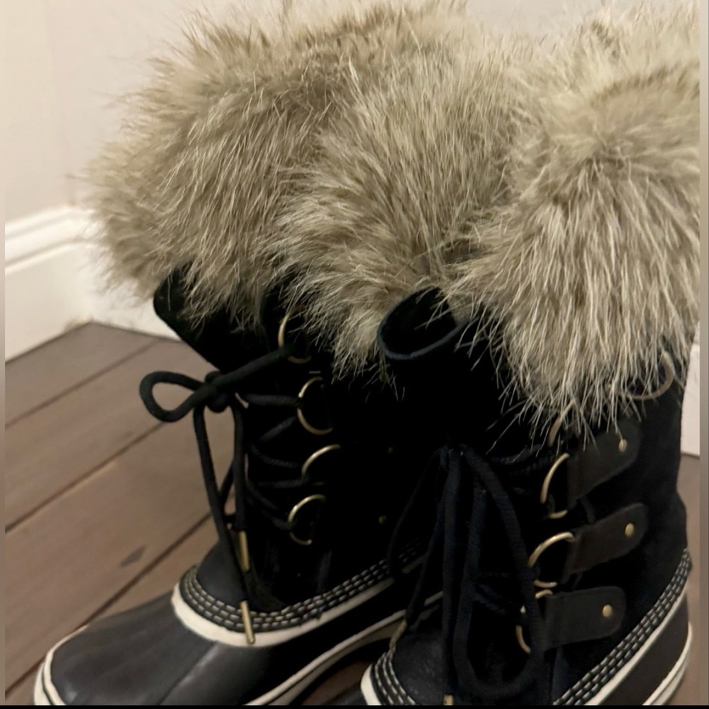 SOREL Joan of Arctic™ Waterproof Black Suede Boot Snow-Rain Boot, Size 9 - Picture 14 of 15